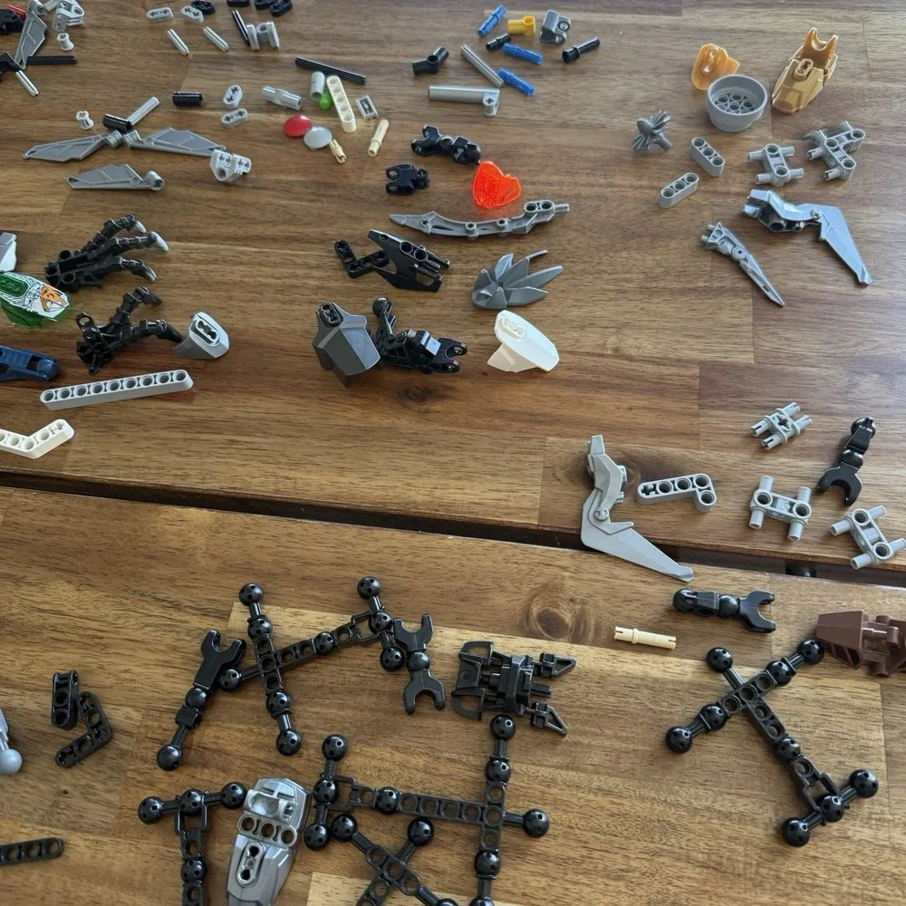 LEGO BIONICLE Hero Factory Bulk Lot of 200+ Parts Pieces 1 LB+ SEE PICTURES!